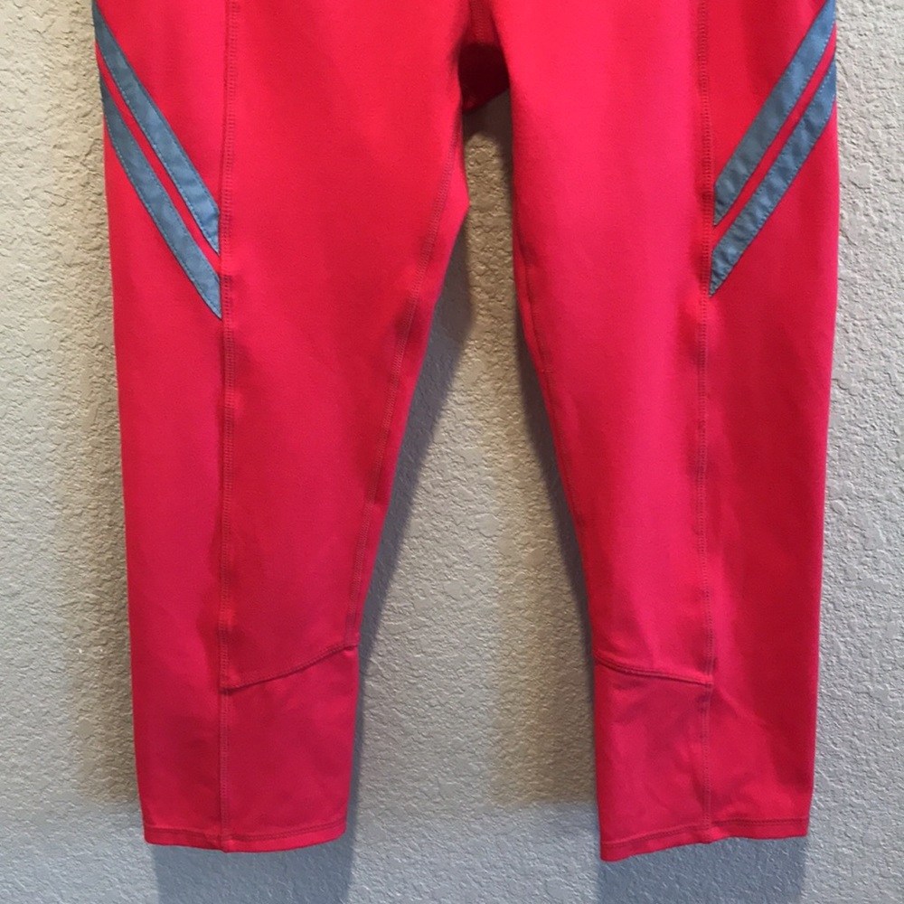 Fabletics Aria Red Reflective Capri Leggings Back… - image 4